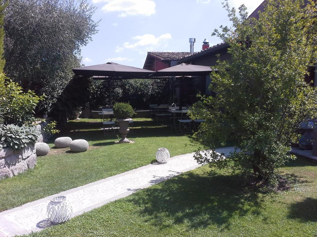 Residenza Teodorico Re B&B Viterbo Exterior foto